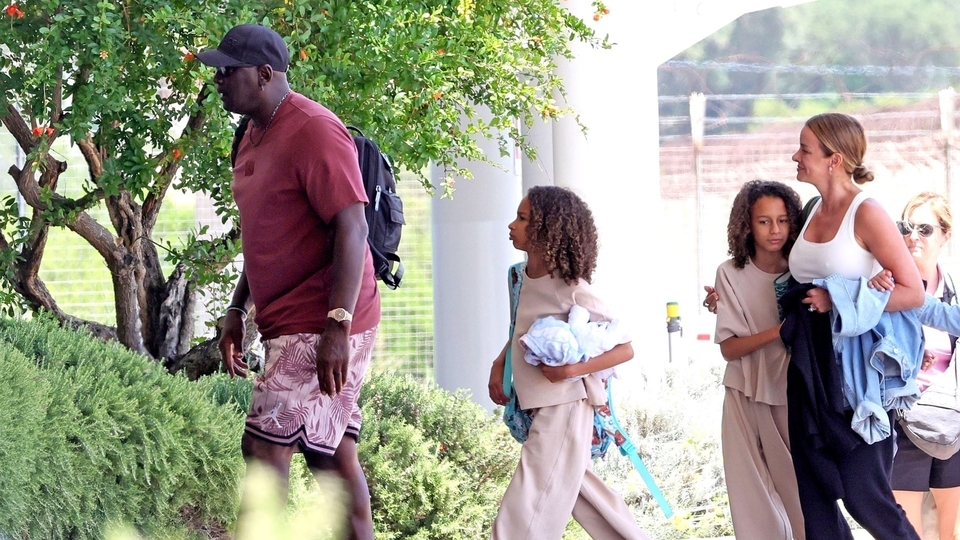 Milyar dolarlık adam tatilde