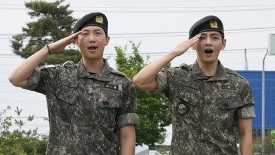 Ünlü şarkıcılar terhis oldu