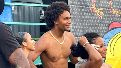 Ligin yorgunluğunu karnavalda attı