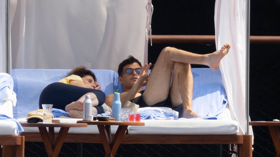 Ayrılık sonrası annesiyle tatilde