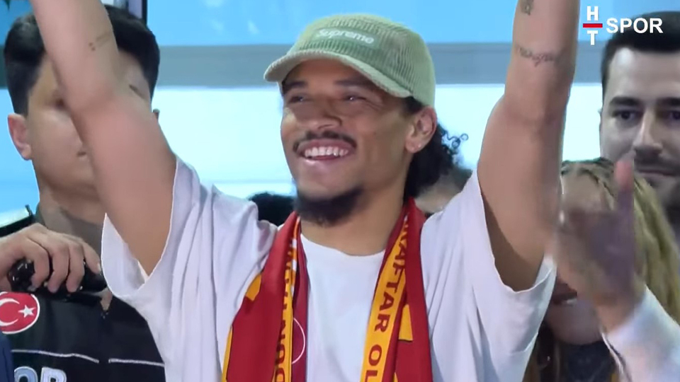 Leroy Sane, G.Saray için İstanbul'da!
