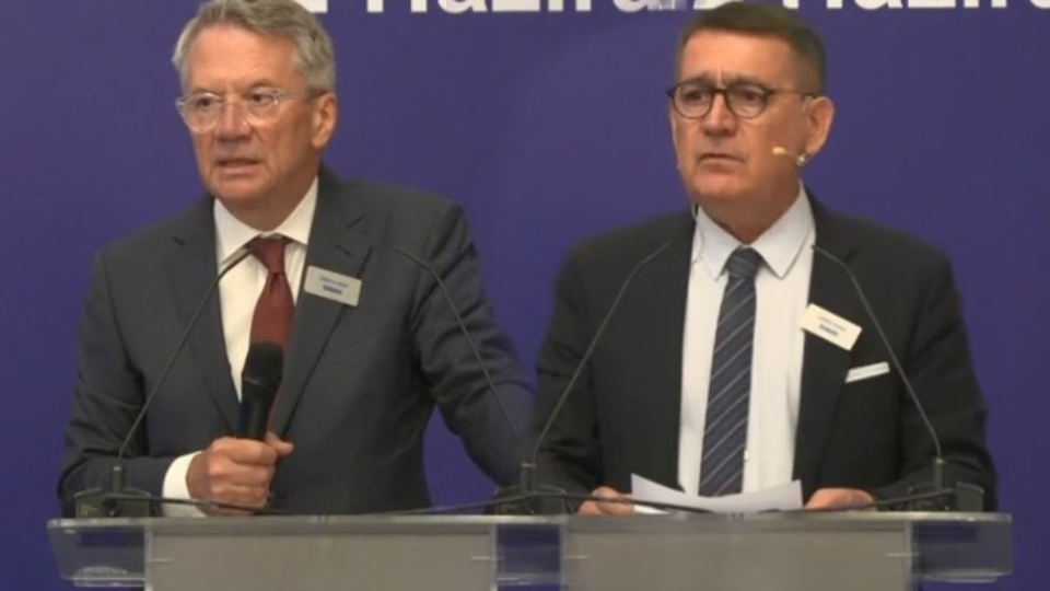 "Türkiye gibi bir ülkenin sanayisiz büyümesi düşünülemez"