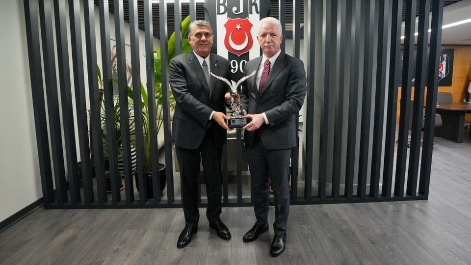 İstanbul Valisi Gül'den Beşiktaş'a ziyaret
