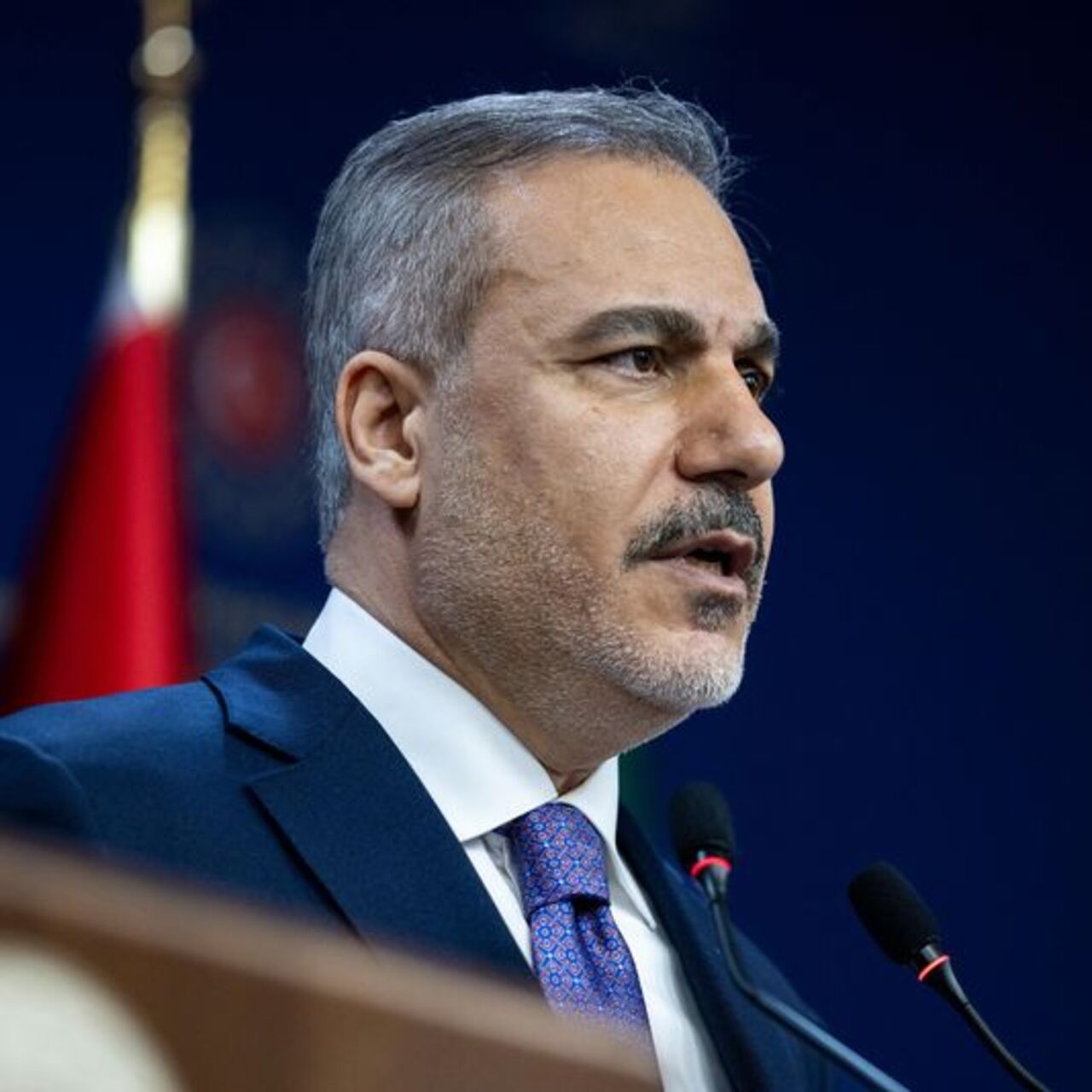 Katar Başbakanı ile görüştü