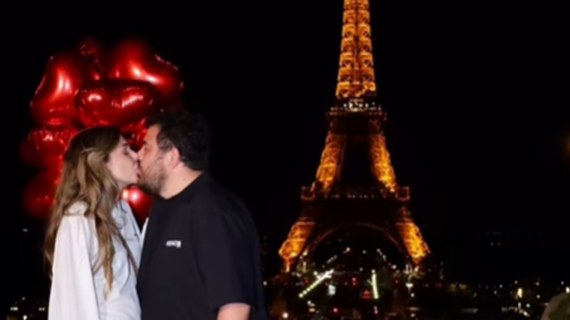 Paris'te dolandırıldılar