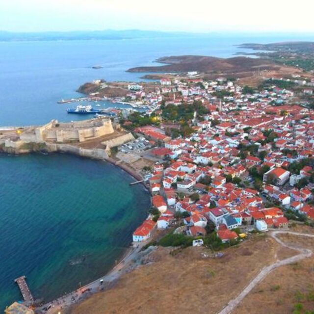 Bozcaada'ya girecek araçlara düzenleme
