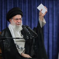 Hamaney: İsrail'e sert karşılık vereceğiz