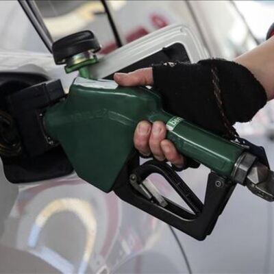 Benzine zam geldi