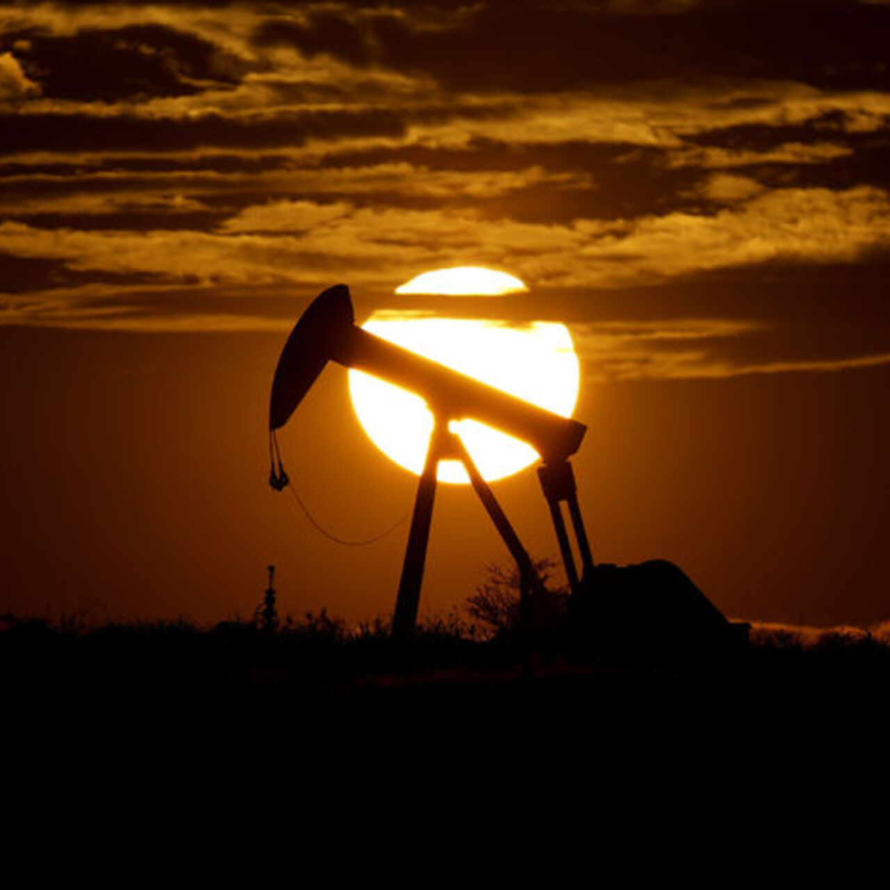İsrail'in İran saldırısı sonrası petrol fiyatlarında sert yükseliş