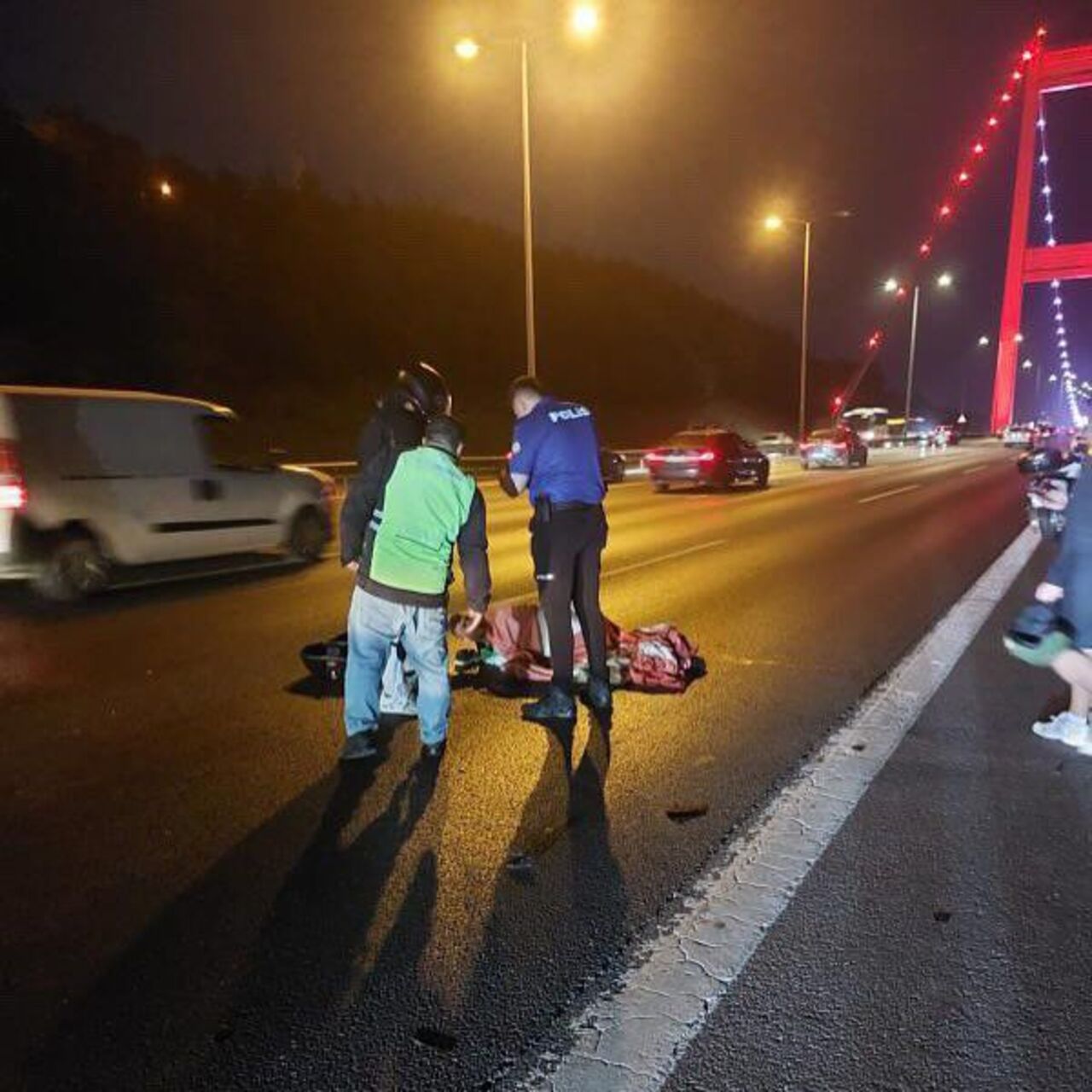 FSM Köprüsü'nde kaza: 1 ölü, 3 yaralı