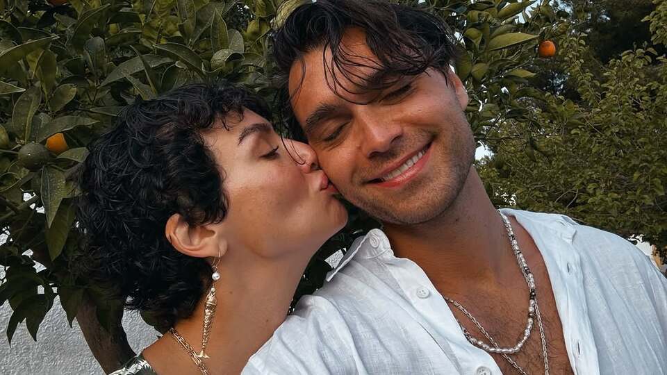 Yaz sezonunu aşkla açtılar