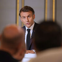 Macron'dan itidal çağrısı