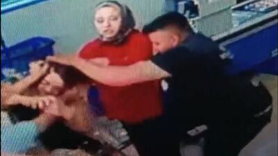 Kadının kafasını yere vurdu! Kasa sırasında dehşet!