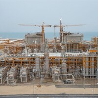 İsrail doğal gaz sahasını vurdu