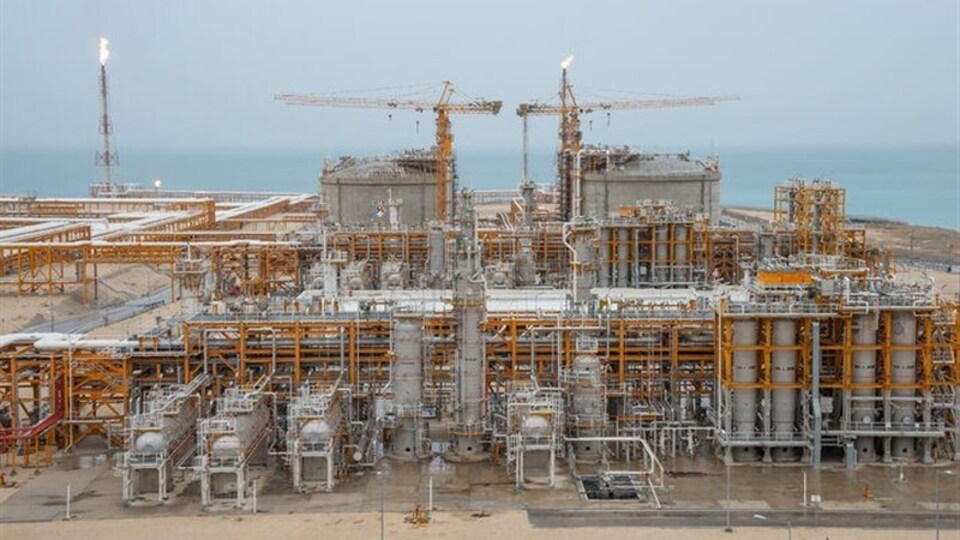 İsrail doğal gaz sahasını vurdu