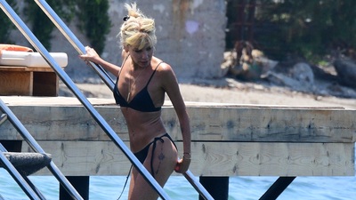 Gökçe Eyüboğlu tatilde