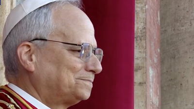 Yeni papa, ünlülerle akraba çıktı