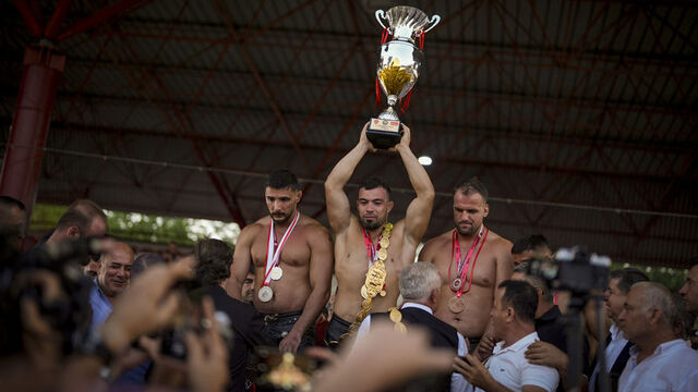 Kırkpınar'a katılacak başpehlivanlar belli oldu!