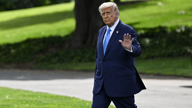 Trump'tan iki farklı açıklama
