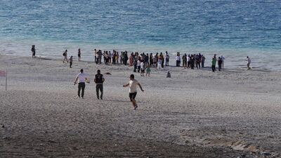 Salda Gölü'nde aile faciası! Baba ve oğul boğuldu