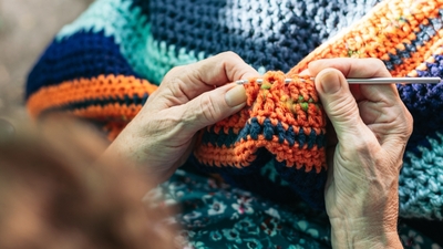 Babaanneler göreve!