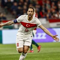 Hakan gemileri yaktı!
