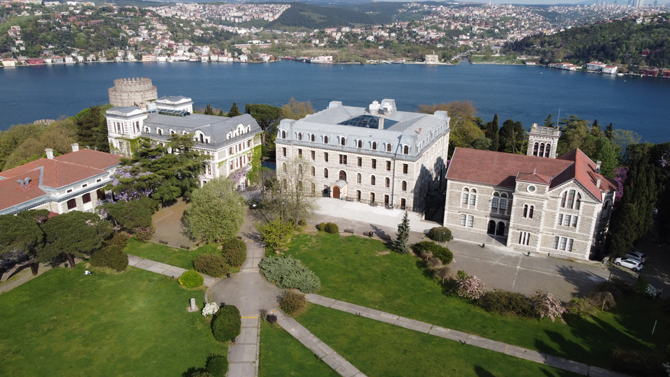 Türkiye'den 16 üniversite dünya liginde "ilk 500"de yer aldı