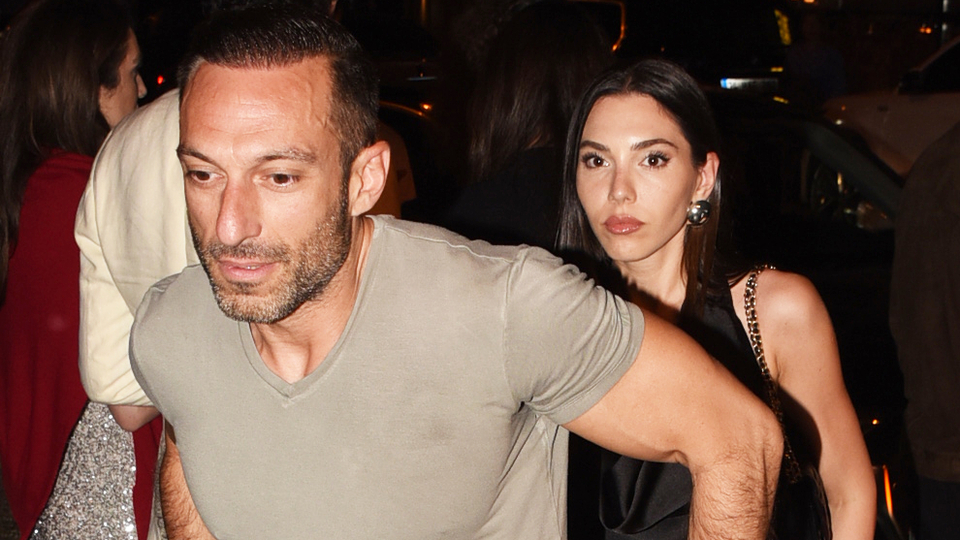 Yeni sevgilisiyle görüntülendi