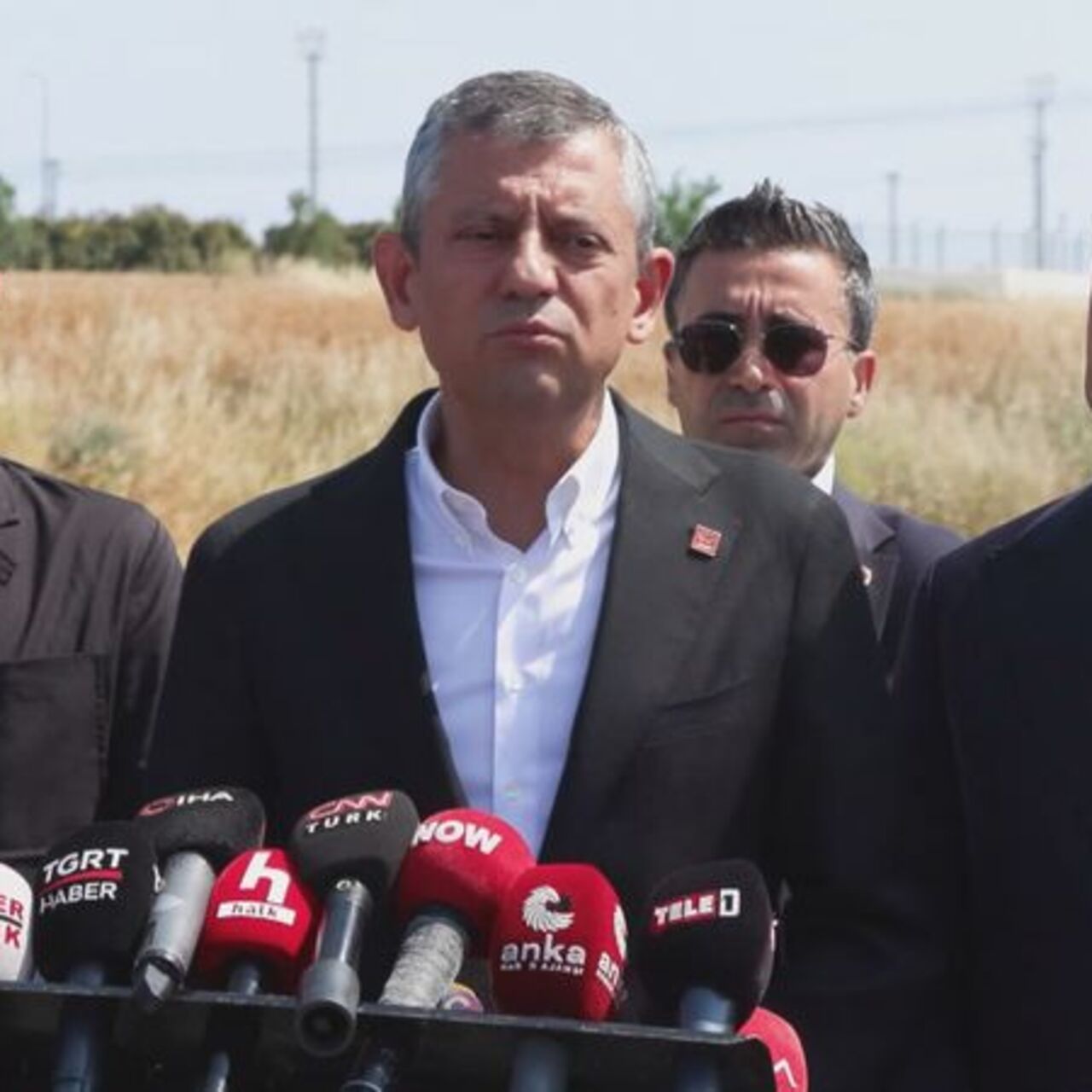 Özel'den İmamoğlu'na cezaevinde ziyaret
