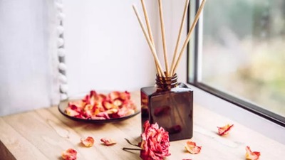 English Home'un oda kokusu toplatılıyor