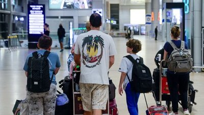 İsrail'i terk edenler Güney Kıbrıs'a akın etti