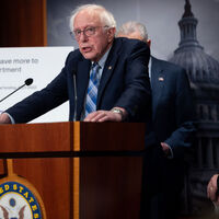 Sanders'tan ABD'nin İran'a karşı eylemlerini engelleyecek yasa tasarısı
