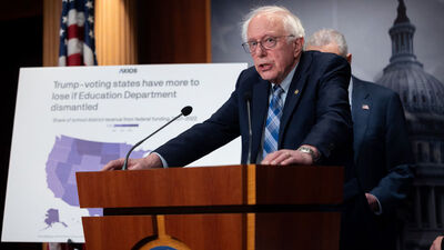 Sanders'tan ABD'nin İran'a karşı eylemlerini engelleyecek yasa tasarısı