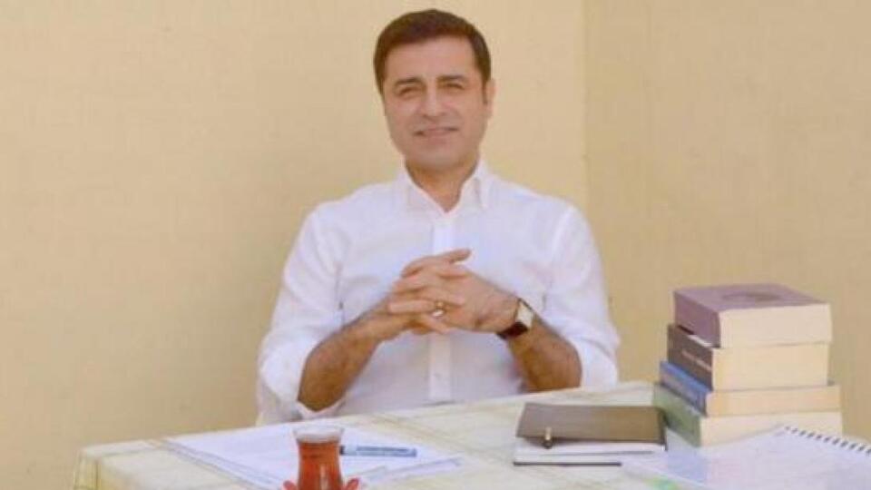 Demirtaş: Soyadımız Türkiye etrafında birleşmeye davet ediyorum