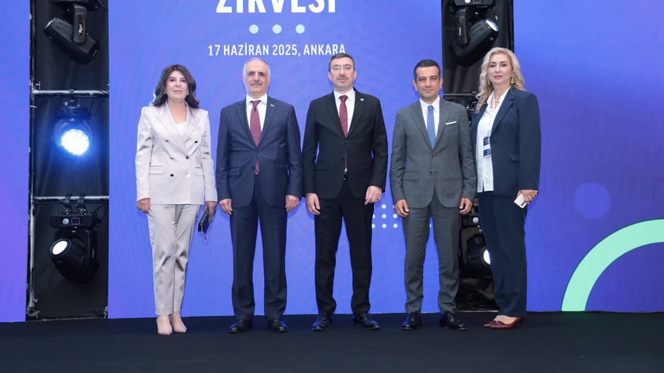 Ankara'da gayrimenkulün finansal yol haritası ele alındı