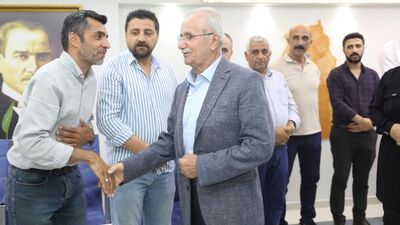 İpekyolu Belediye Başkanı istifa etti