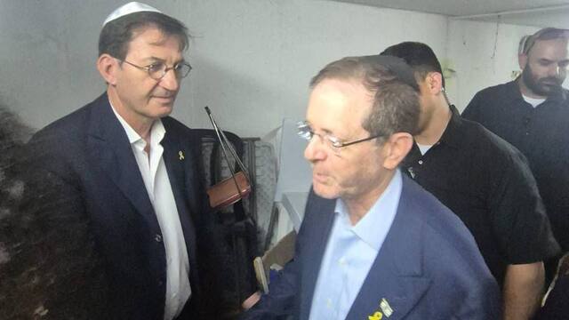 İsrail Cumhurbaşkanı sığınakta