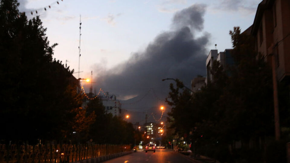 Tahran'da patlama sesleri