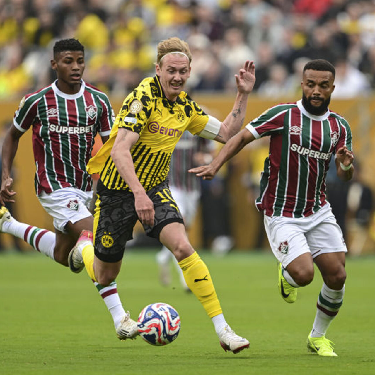 Dortmund, Fluminense engelini aşamadı!