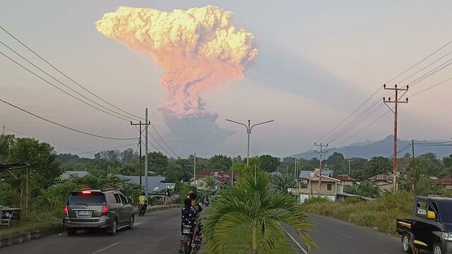 Endonezya'da uluslararası uçak seferleri iptal