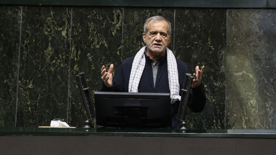 Pezeşkiyan'dan "ulusal birlik" mesajı