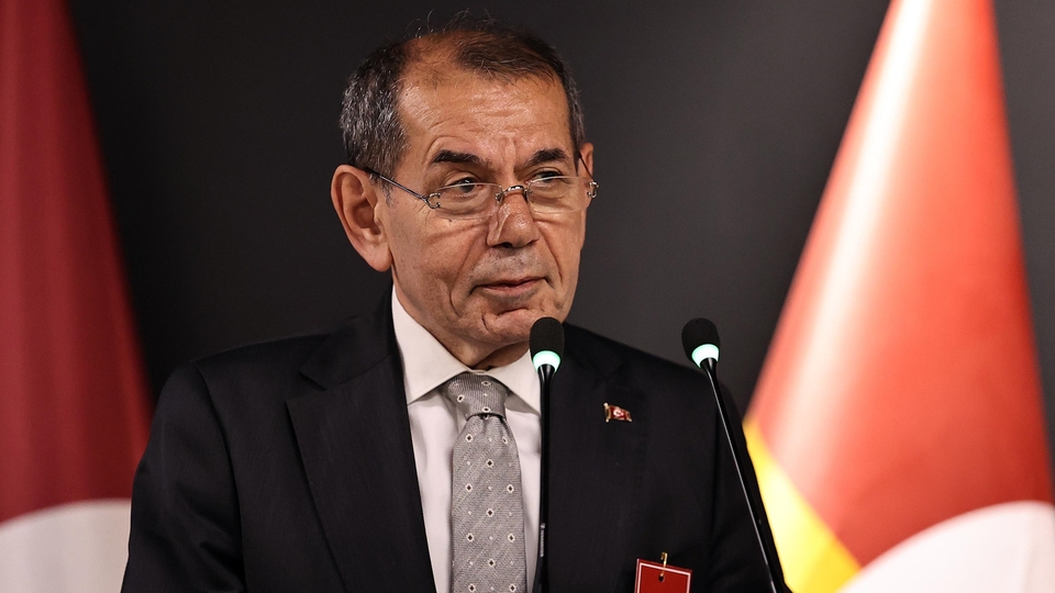 "Şampiyon olduk, kupaları kazandık diye durmak yok"