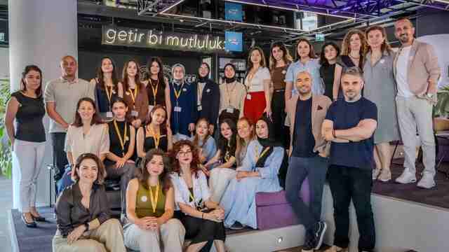 Genç kadın mühendis adaylarına destek