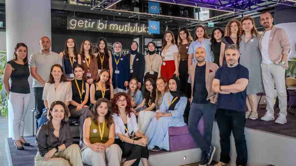 Genç kadın mühendis adaylarına destek