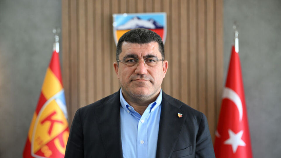 "Yerli ve yabancı futbolcularla görüşüyoruz"