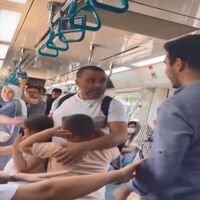 'Mavi gömlekli çocuk' diye başkasına ateş açıldı! Kıl payı kurtuldu