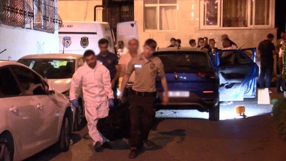 Fatih'te otomobile silahlı saldırı: 1 ölü