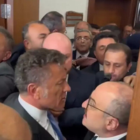 Komisyon toplantısında gerginlik