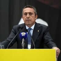 "Niye bu imzalar hala kulübe getirilmedi?"
