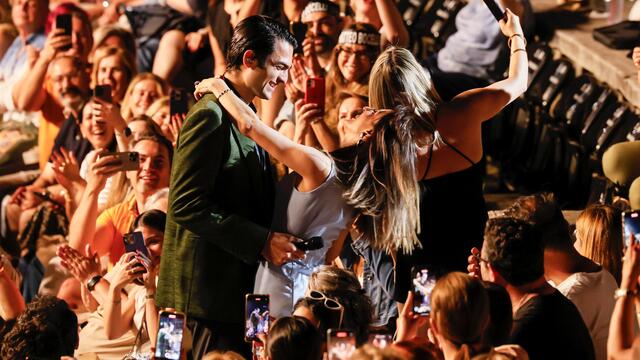 Matteo Bocelli şarkılarıyla mest etti